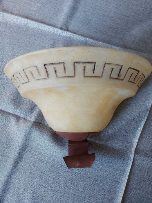 Kinkiet w stylu rzymskim