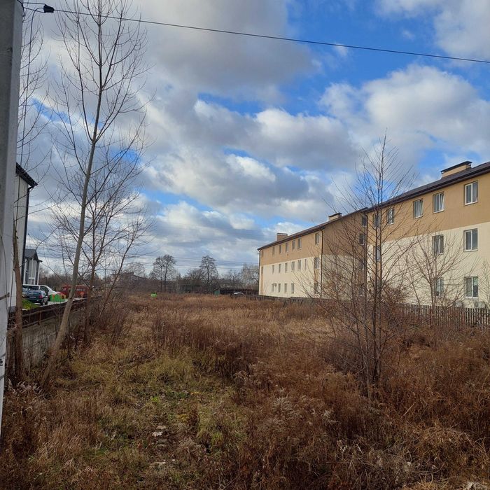 Продам ділянку поруч з лісом в с. Погреби, Броварський р-н.