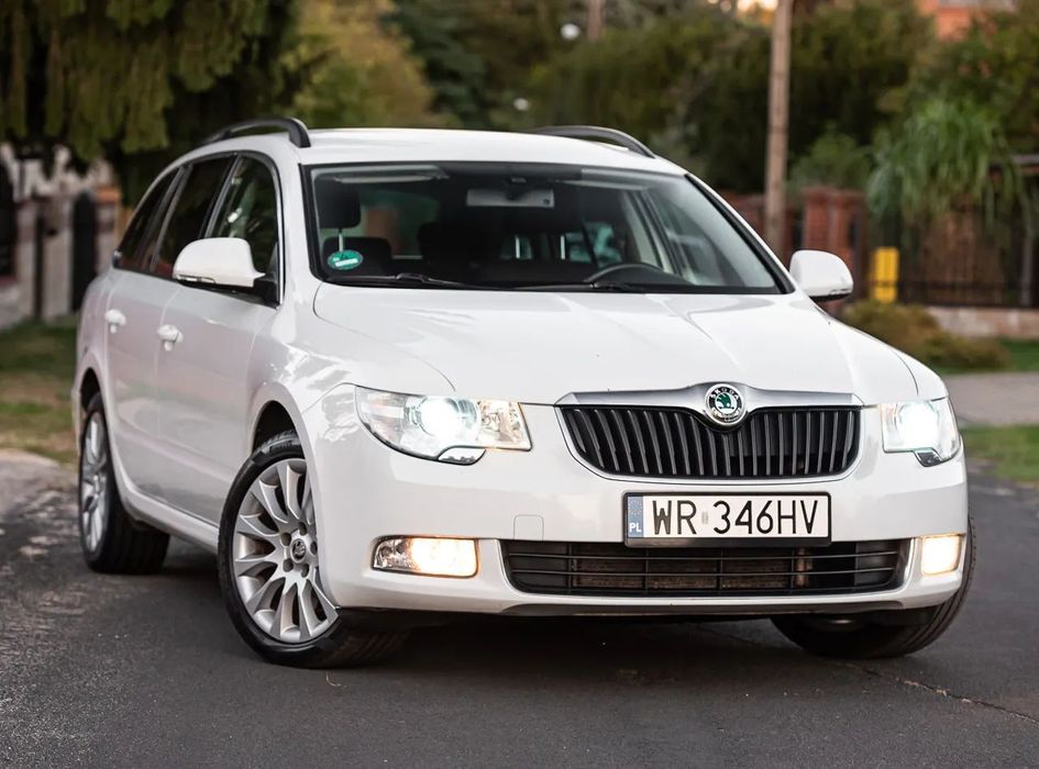 Skoda Superb 2.0TDI 140KM Klima Navi Bixenon Grzane Fotele Tempomat PDC Serwis