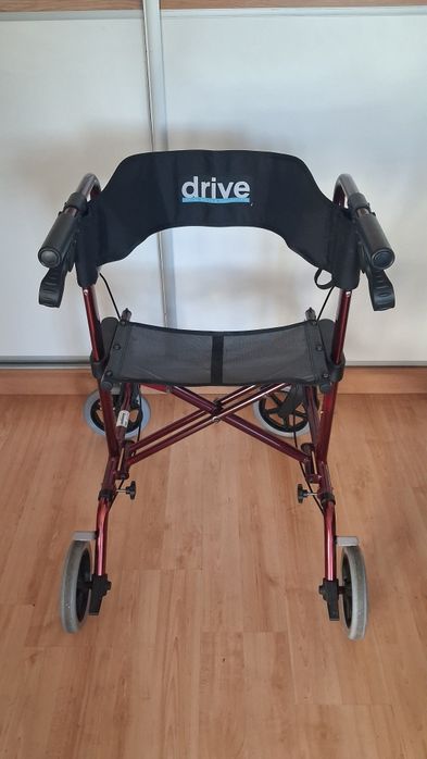 Balkonik z kółkami skrętnymi z opcją siedzenia