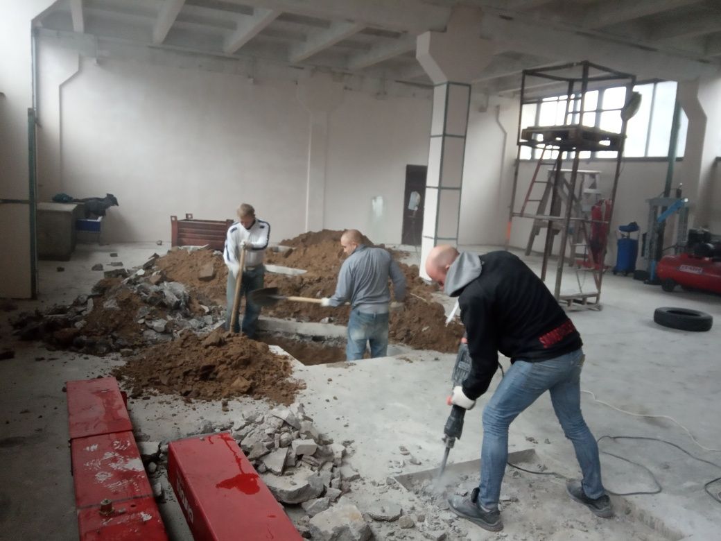 Демонтаж Киев плитки,стяжки,штукатурки,стен,перестенков,мп конструкций
