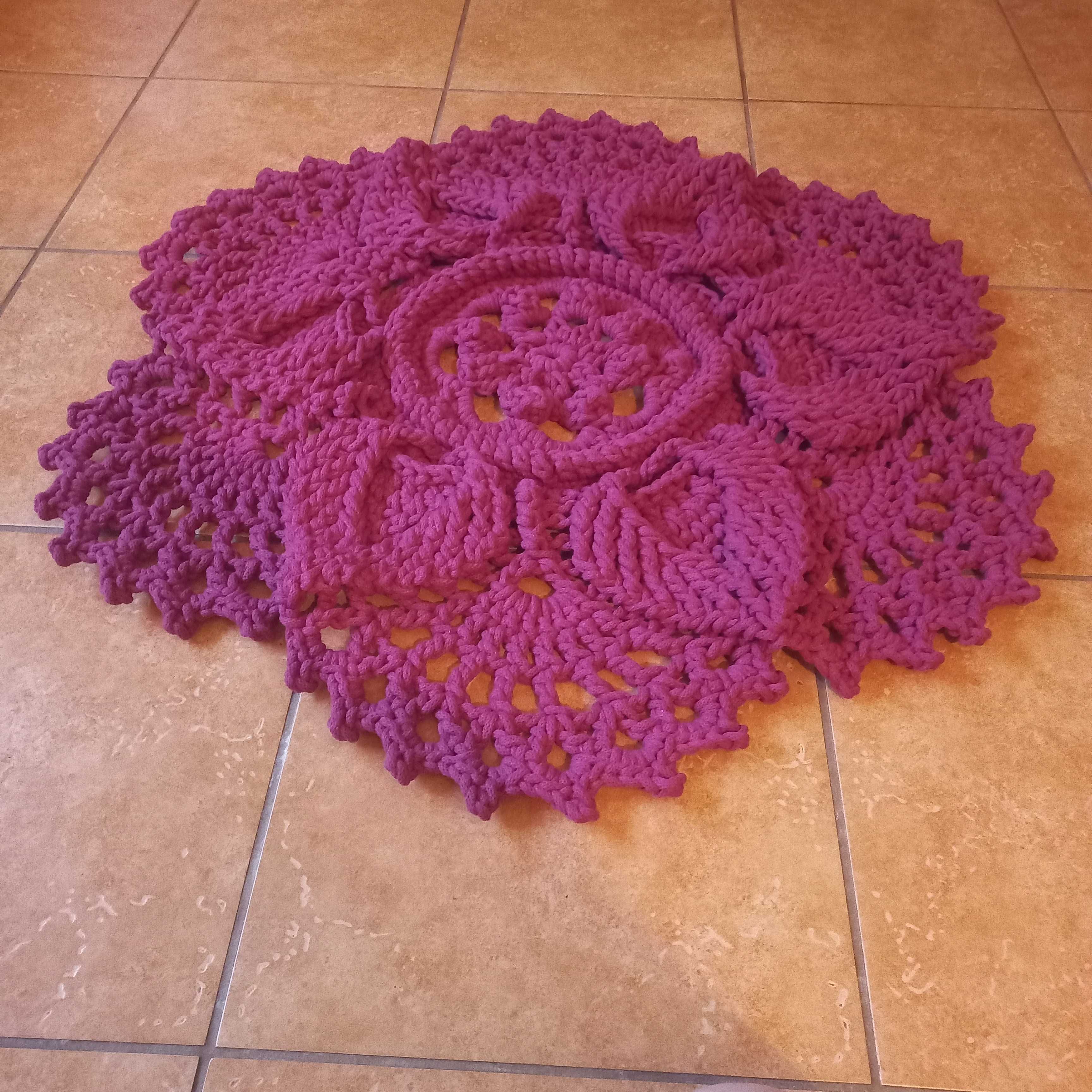 Dywan Dywanik ze sznurka bawełnianego na szydełku 3D ciemny róż 80 cm