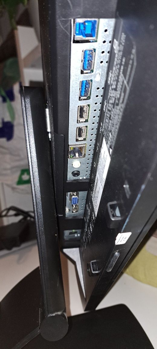 Monitor hp elitedisplay s231d