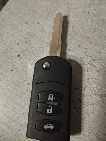 Ключ Mazda       .