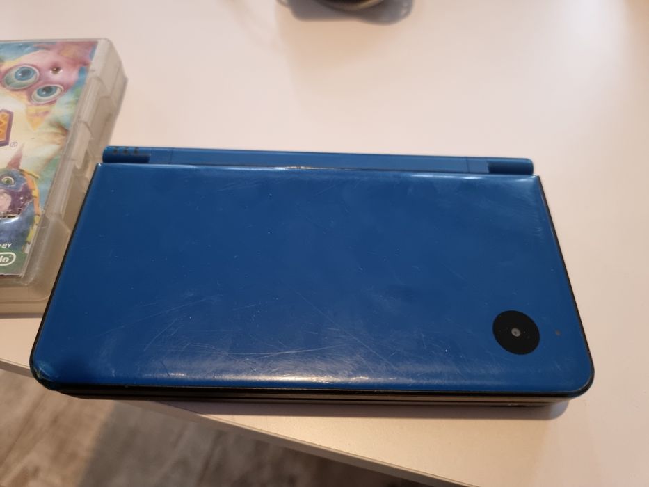 Nintendo DSi XL blue