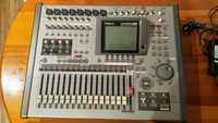 Roland VS 2000 CD digital audio workstation.