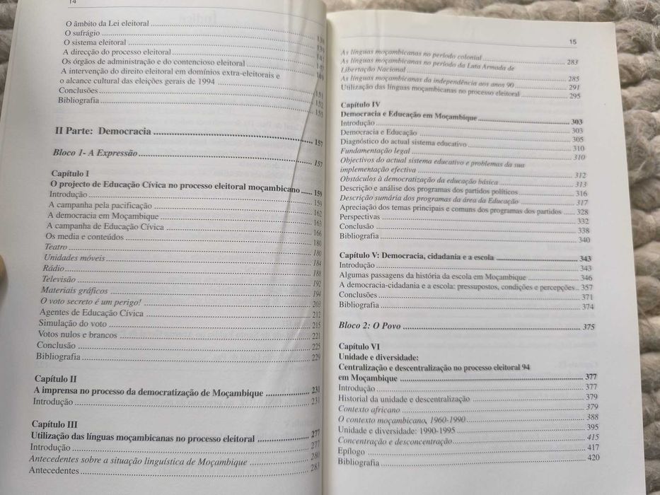 Livro "Eleições, democracia e desenvolvimento" de Brazão Mazula