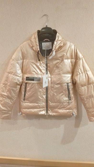 Жіноча зимова куртка, рожеве золото, нова