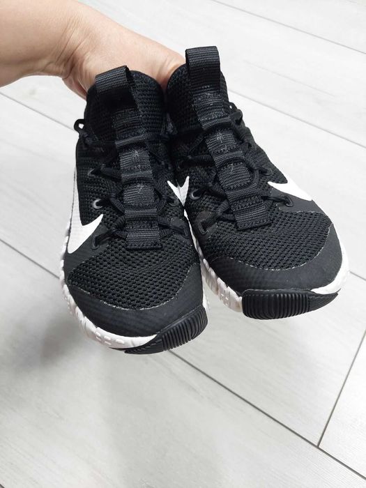 Кросівки NIKE FREE METCON 3 BLEK CJ6314-010 р.38EUR 24cm