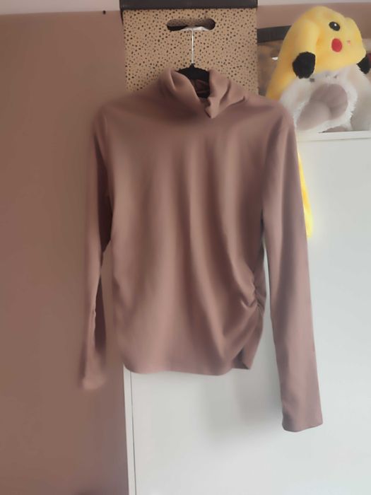Brązowy sweter typu golf rozmiar XL