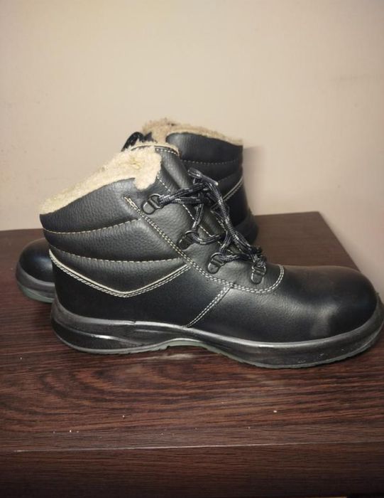 Зимові чоловічі черевики шкіряні 42 р 27.5 см