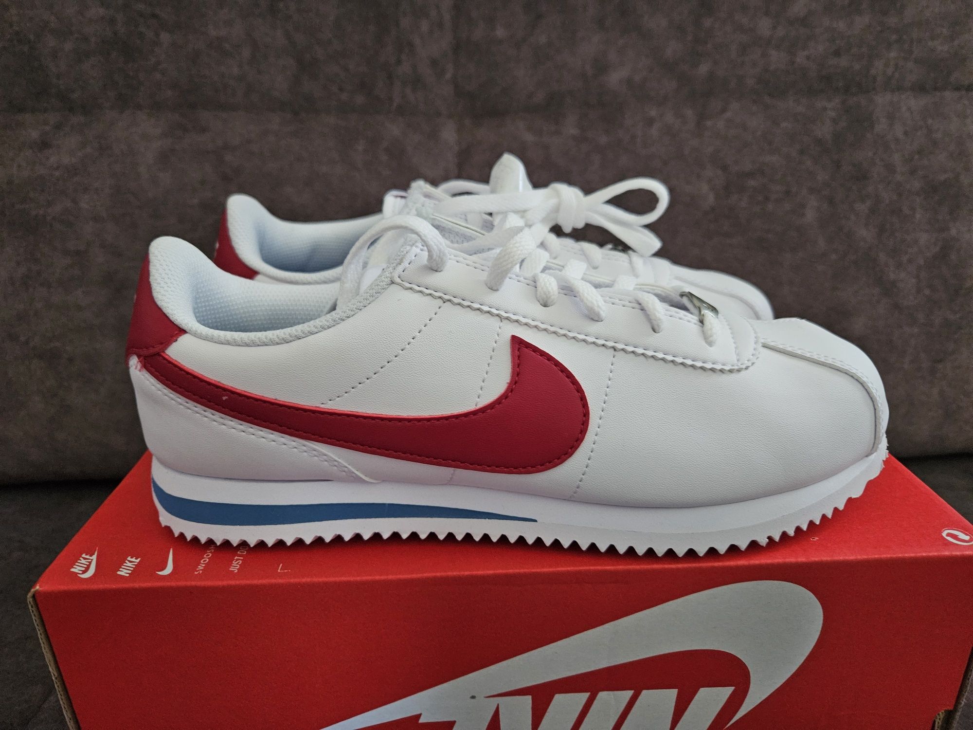 Nowe Nike Cortez rozmiar 38 wkładka 24cm