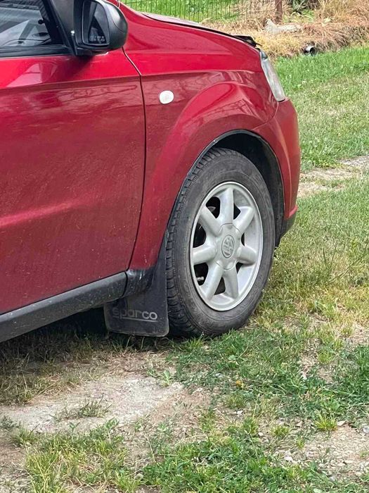 Автомобіль Шевроле авео ..