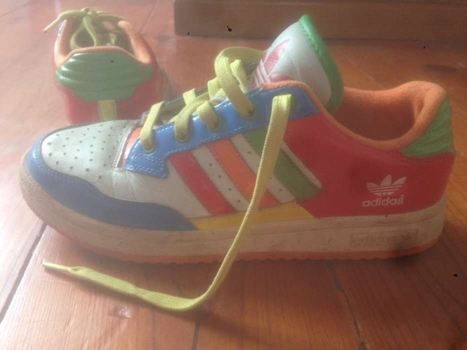 Ténis Adidas ótimo estado