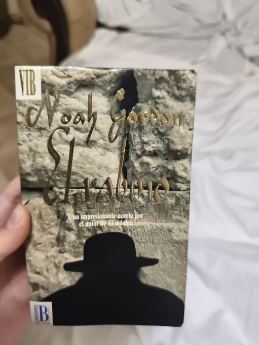 Книга іспанською