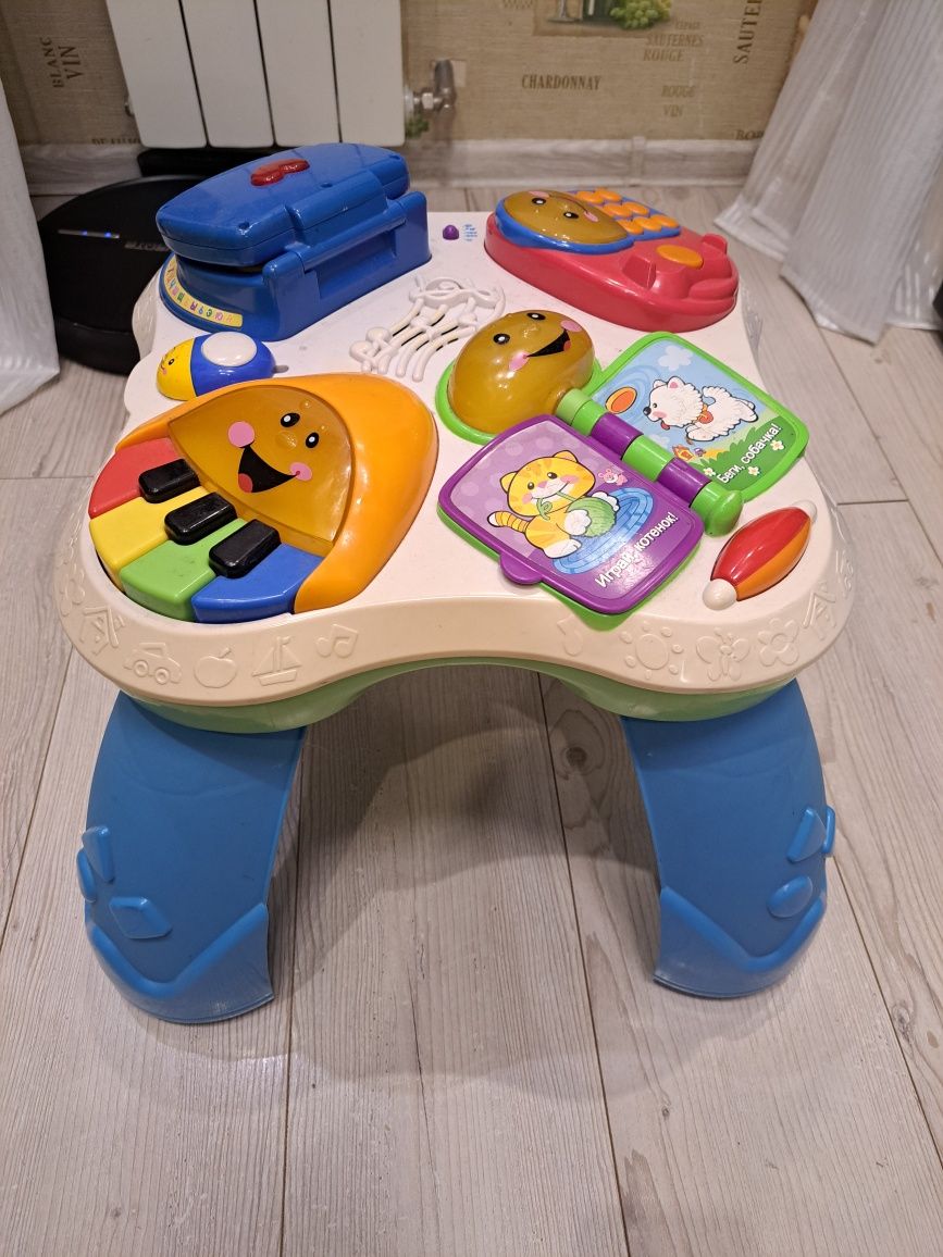 Fisher-Price Столик детский