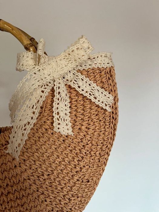 Torebka wykonana z rafii