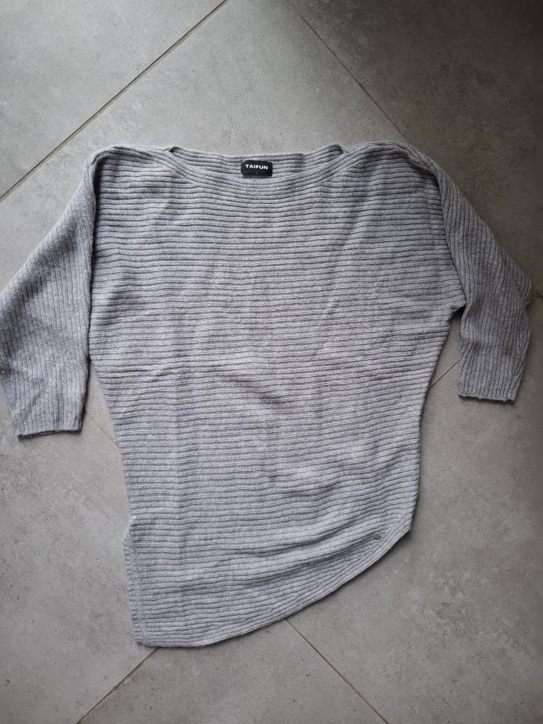 Sweter asymetryczny r.S
