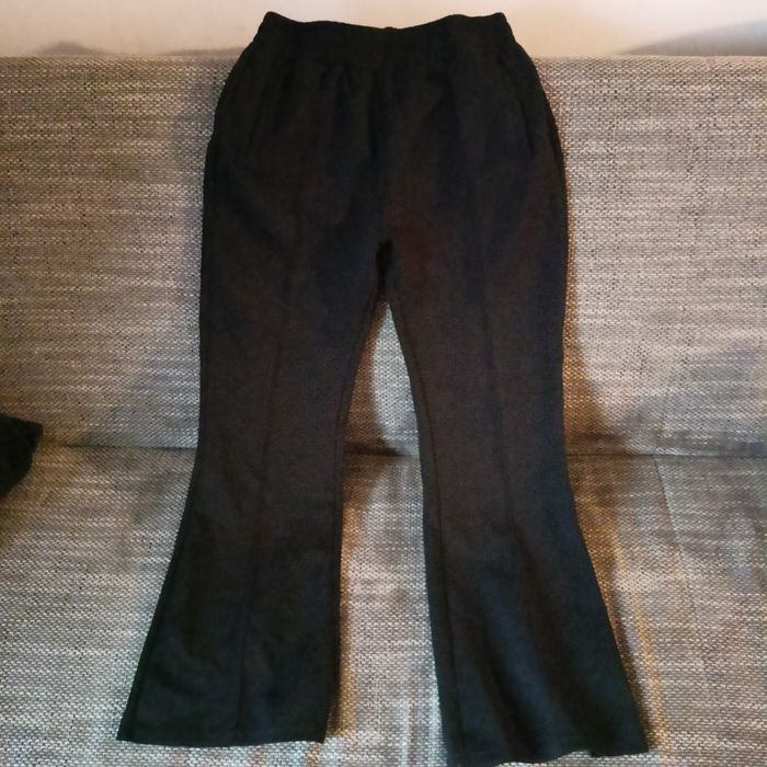 Spodnie dzwony damskie czarne