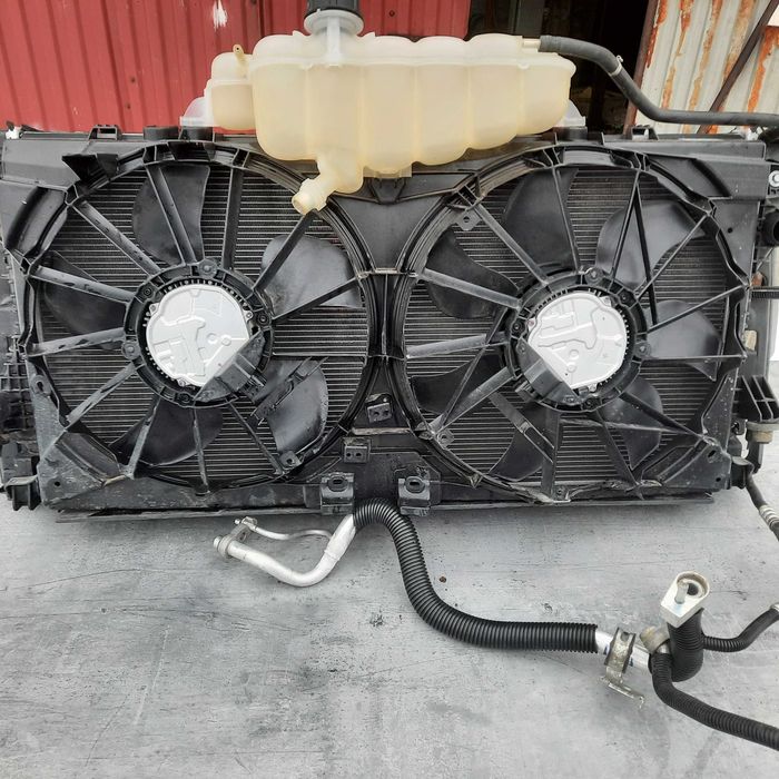 Ford F-150  2021- 3,5 Ecoboost chlodnice wentylator komplet