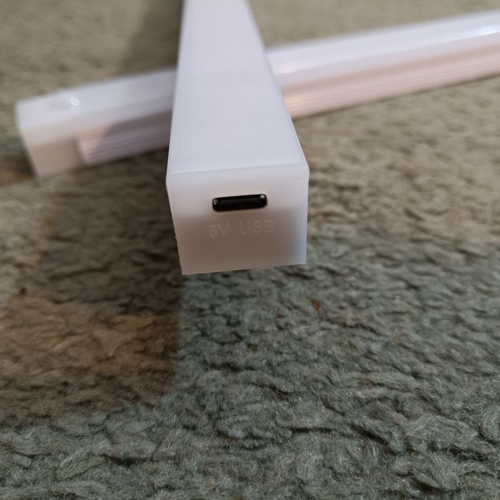 Barras de led recarregáveis com sensor movimento