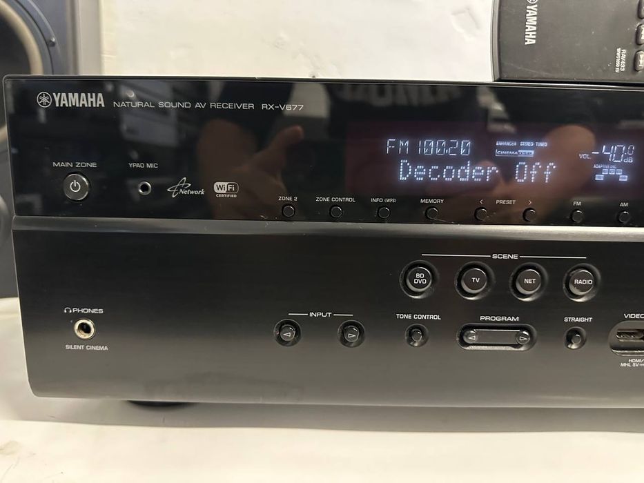 7.2 Amplituner Yamaha RX-V677, HDMI, Wi-Fi i LAN, 4K, 7*150Watt, AirPl