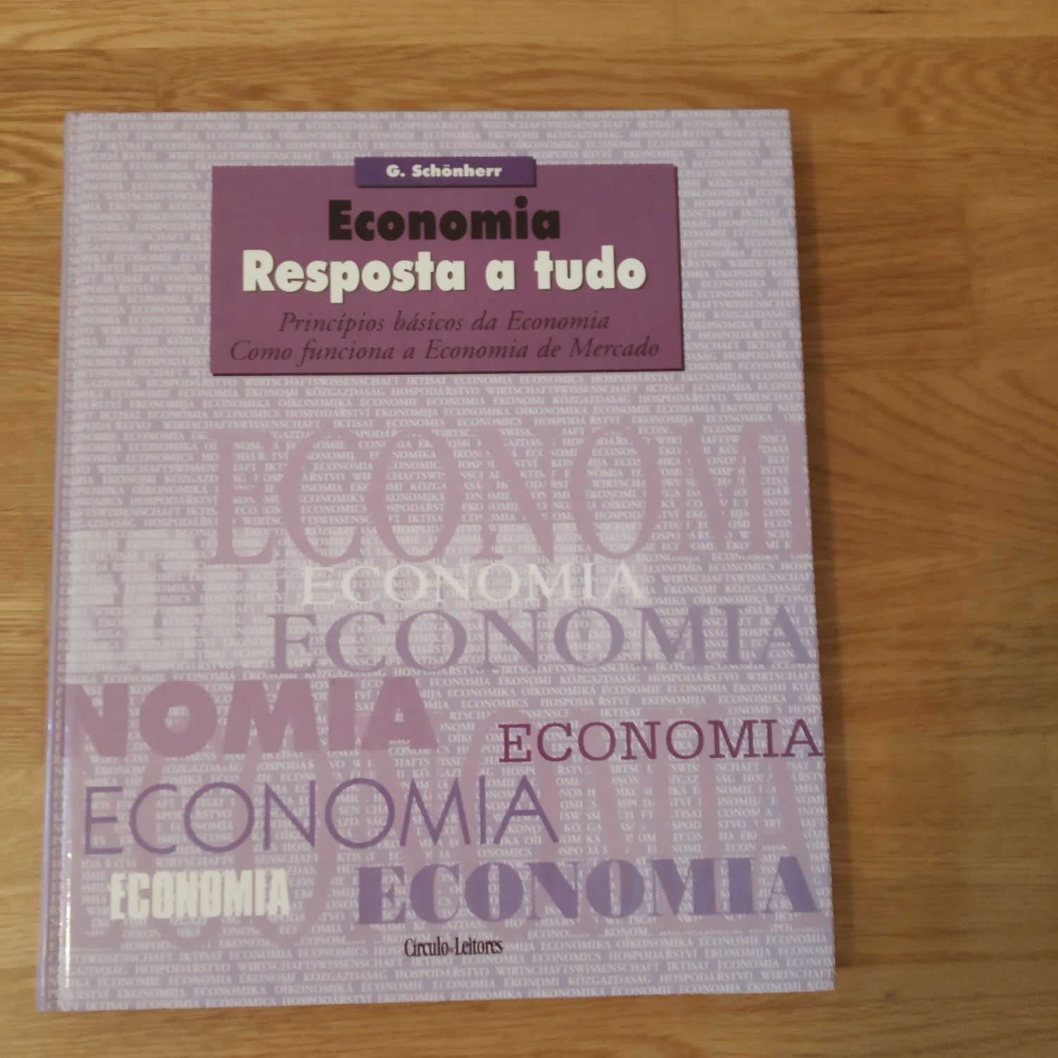 Coleção de livros "Economia - resposta a tudo" - círculo de leitores