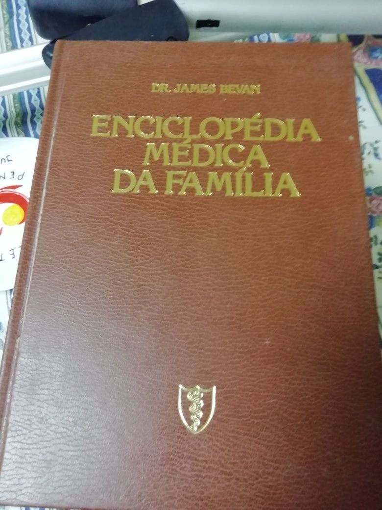 Enciclopedia médica da família
