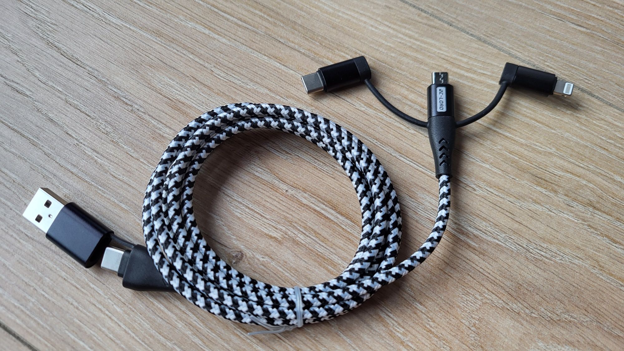 Nowy zestaw podróżny do ładowania ładowarka, kabel, etui 12W