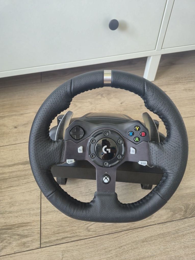 Logitech + H-shifter - stan bardzo dobry, Idealna do simracingu.