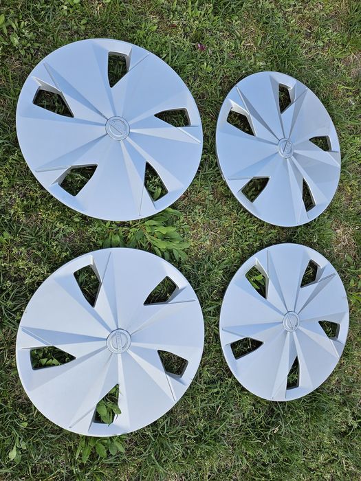 Zestaw 4 sztuk Oryginalnych Kołpaków Nissan do Kół 16"