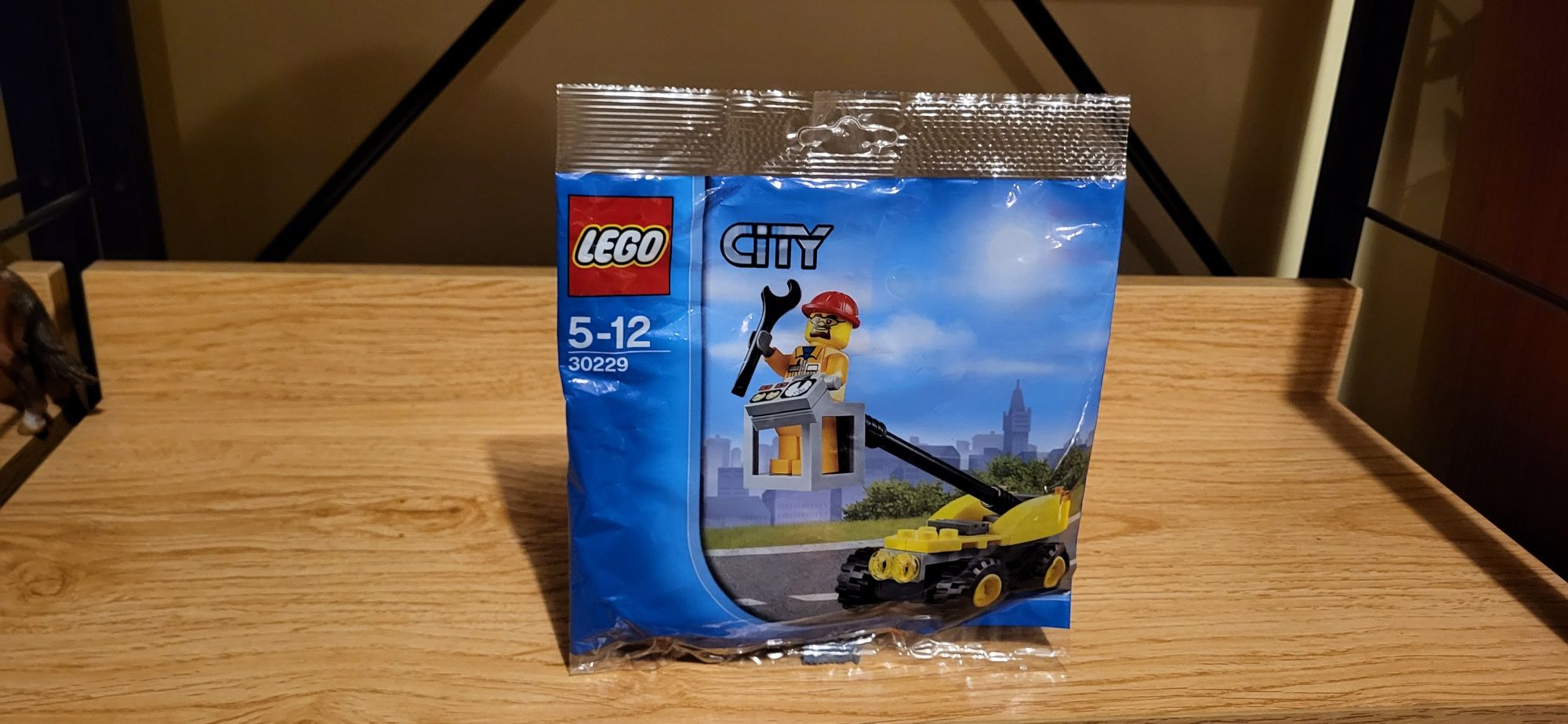 Lego City 30229 Podnośnik widłowy saszetka z klockami