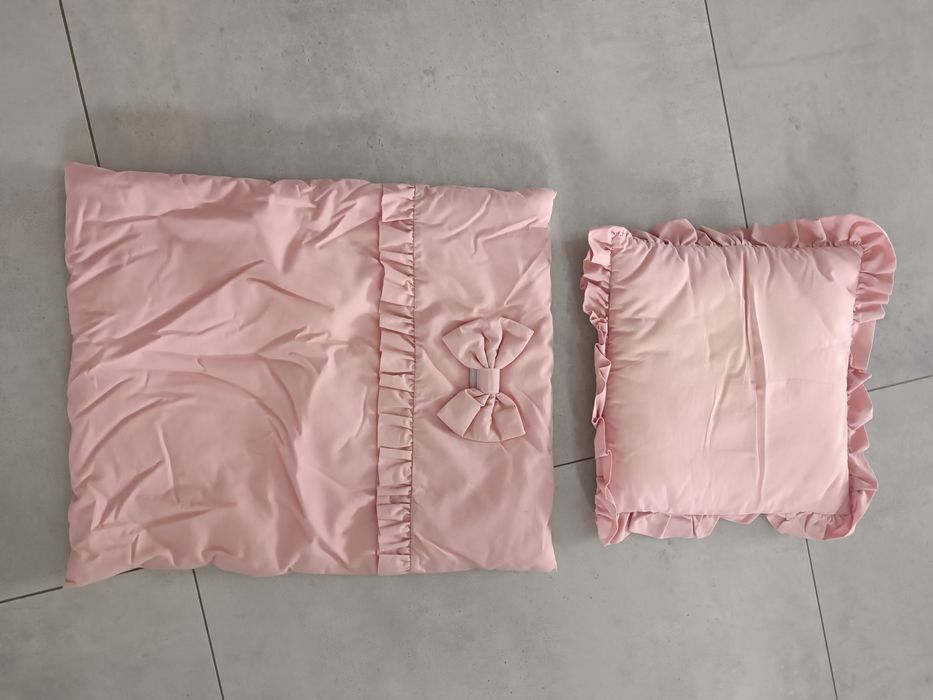 Kołderka, poduszka, pościel i prześcieradło do wózka- gondoli