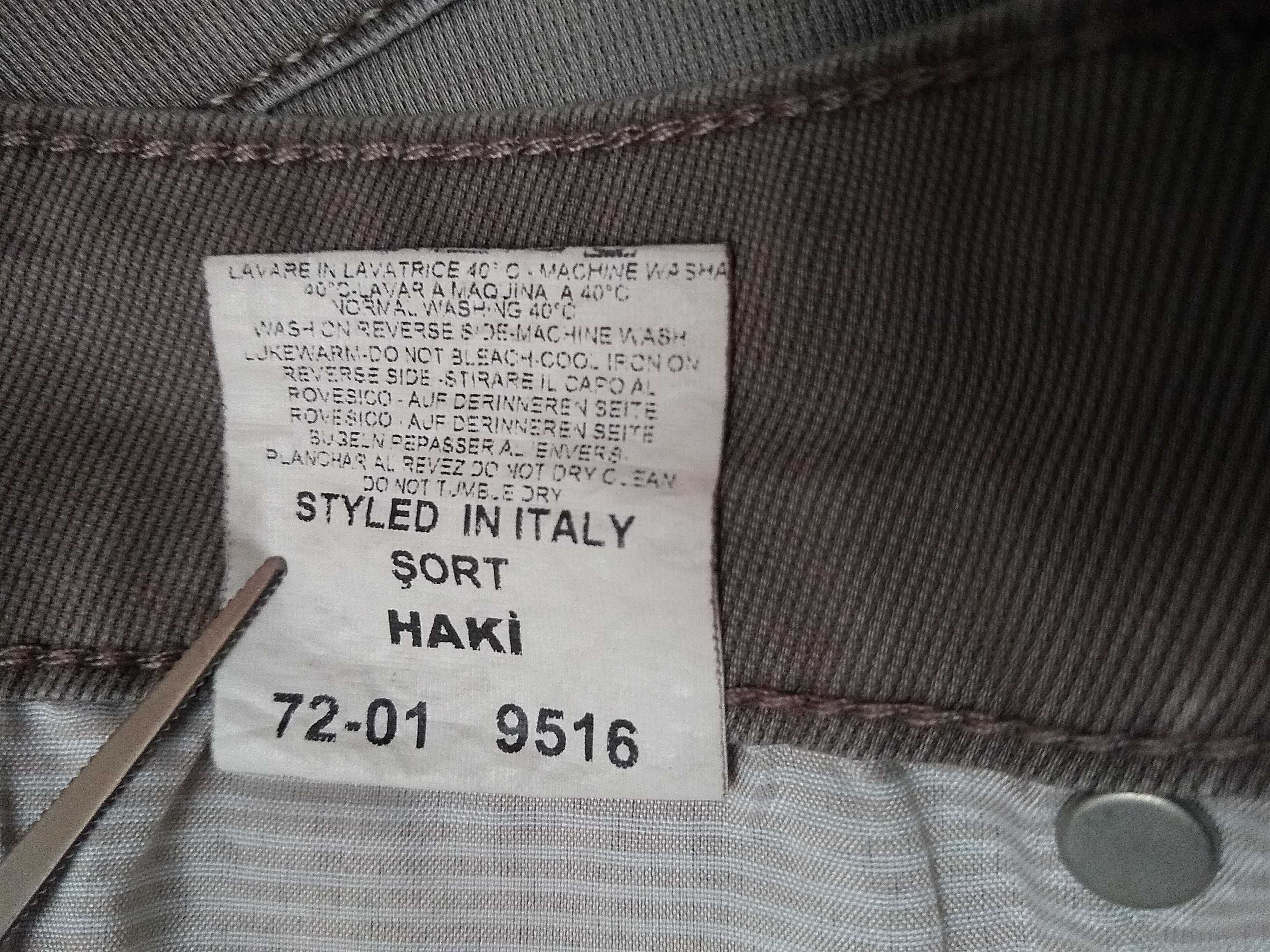 Armani Jeans  Oryginalne męskie krótkie spodnie, Rozmiar 31 / 82-84 cm