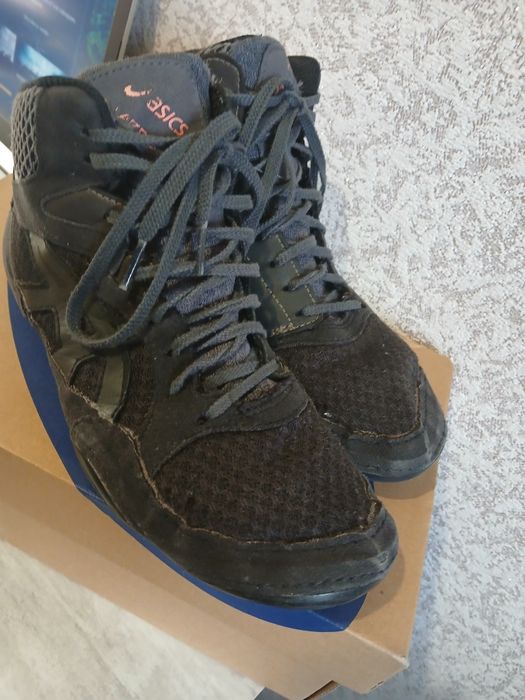 Продам борцівки asics snaрdown 3