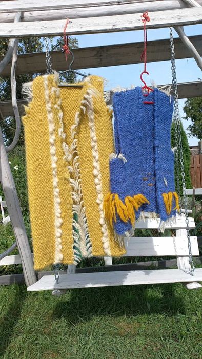 Гуня з овчини ,жилетка