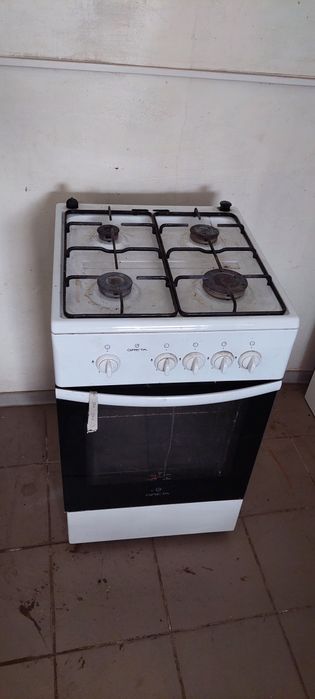 Продам газову 4-комфорну плиту в робочому стані