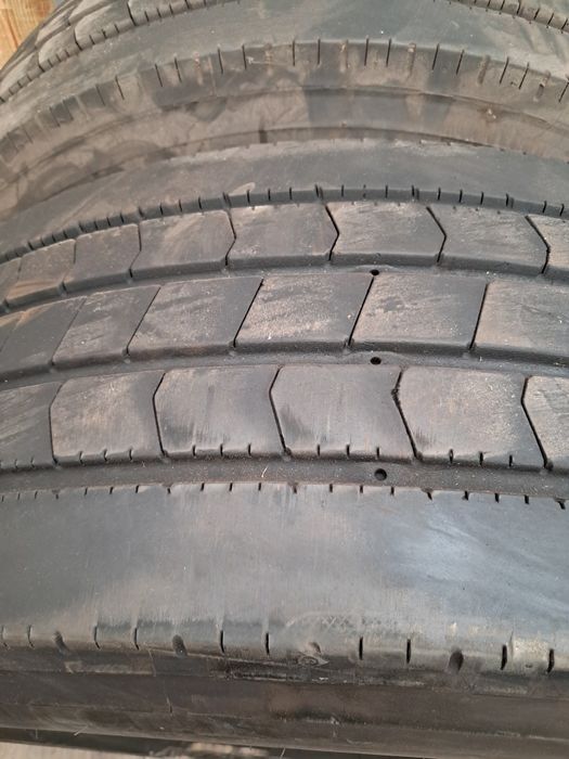 Opony 285,70,19.5 dunlop przód prowadzące