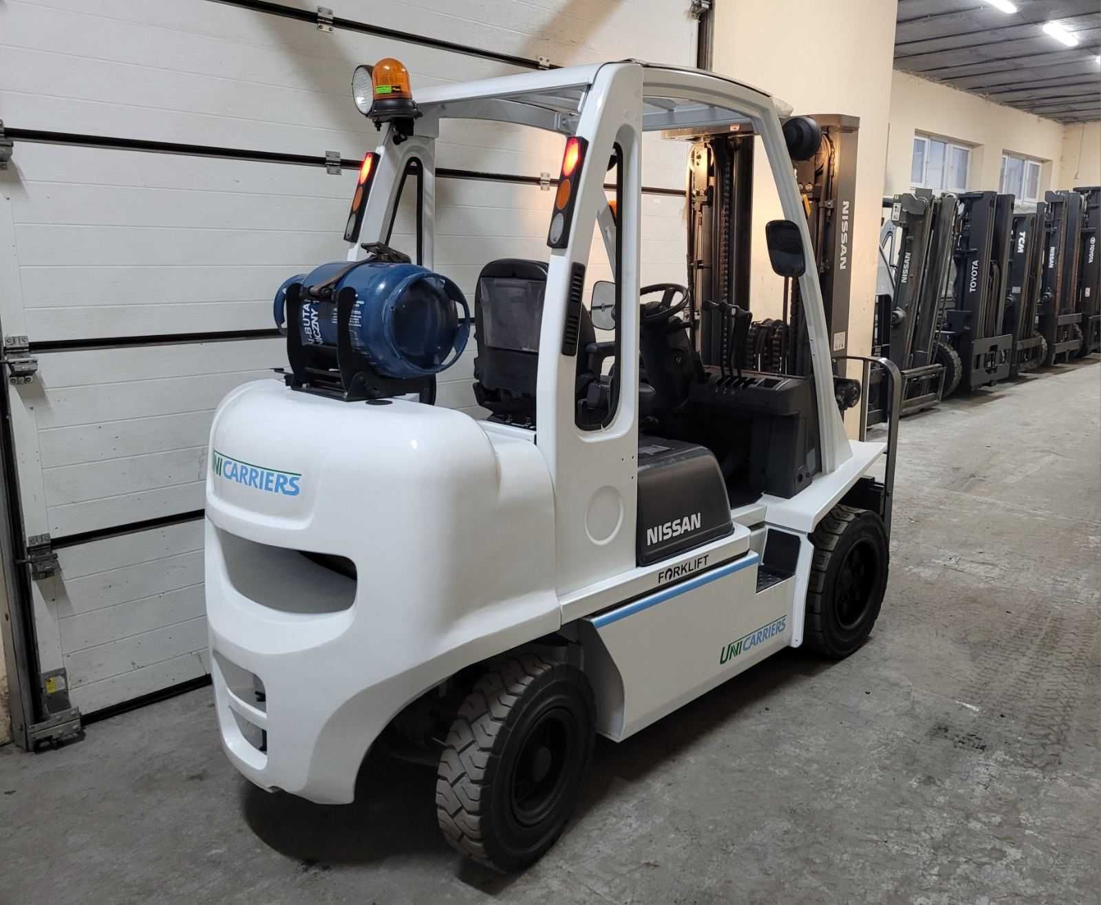 Навантажувач вилковий, газовий 3.2 тонни
Nissan UG1D2A32LQ
