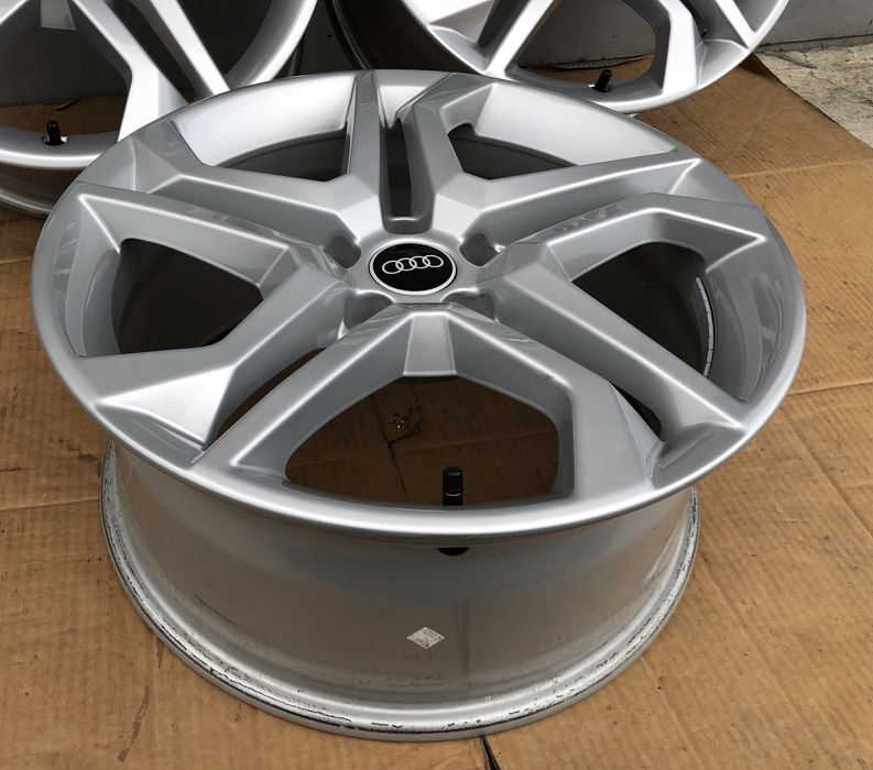 Диски поштучно R18 5x112 Audi Q5 80A601025BD