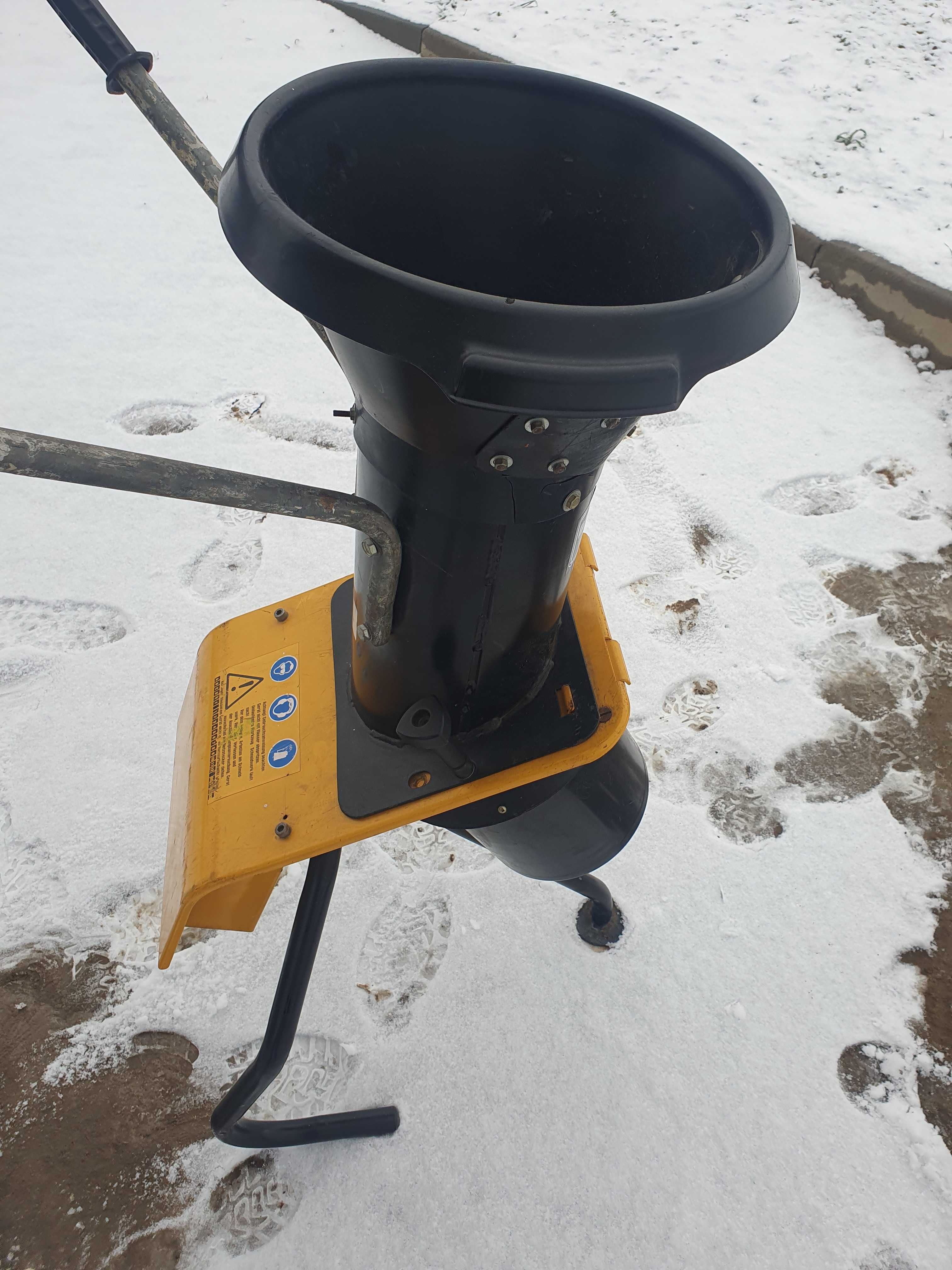 Rębak do gałęzi Kynast elektryczny 220v 2000W