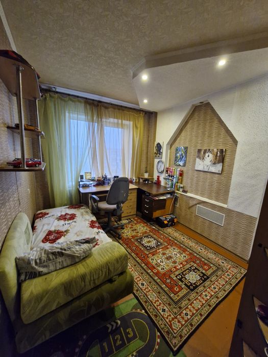 Сдается 3к квартира м-н Химик.