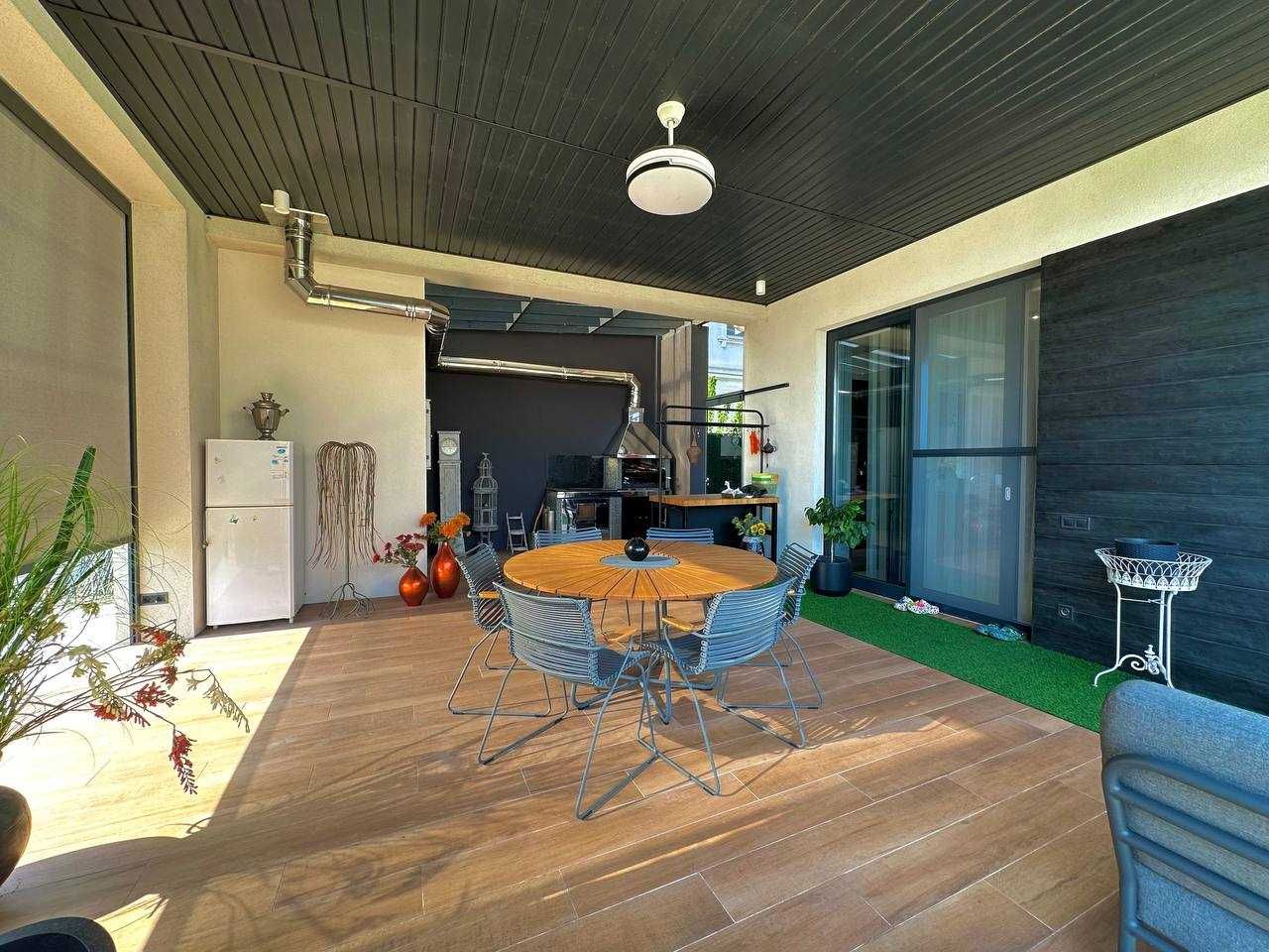Элитный дом в Совиньоне | 284 м² | Бассейн | Дизайнерский ремонт!