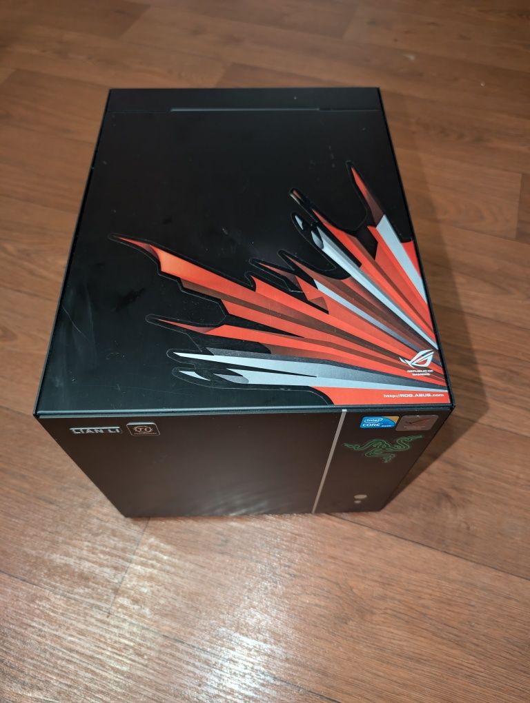 Корпус Lian-Li_ PC-V350