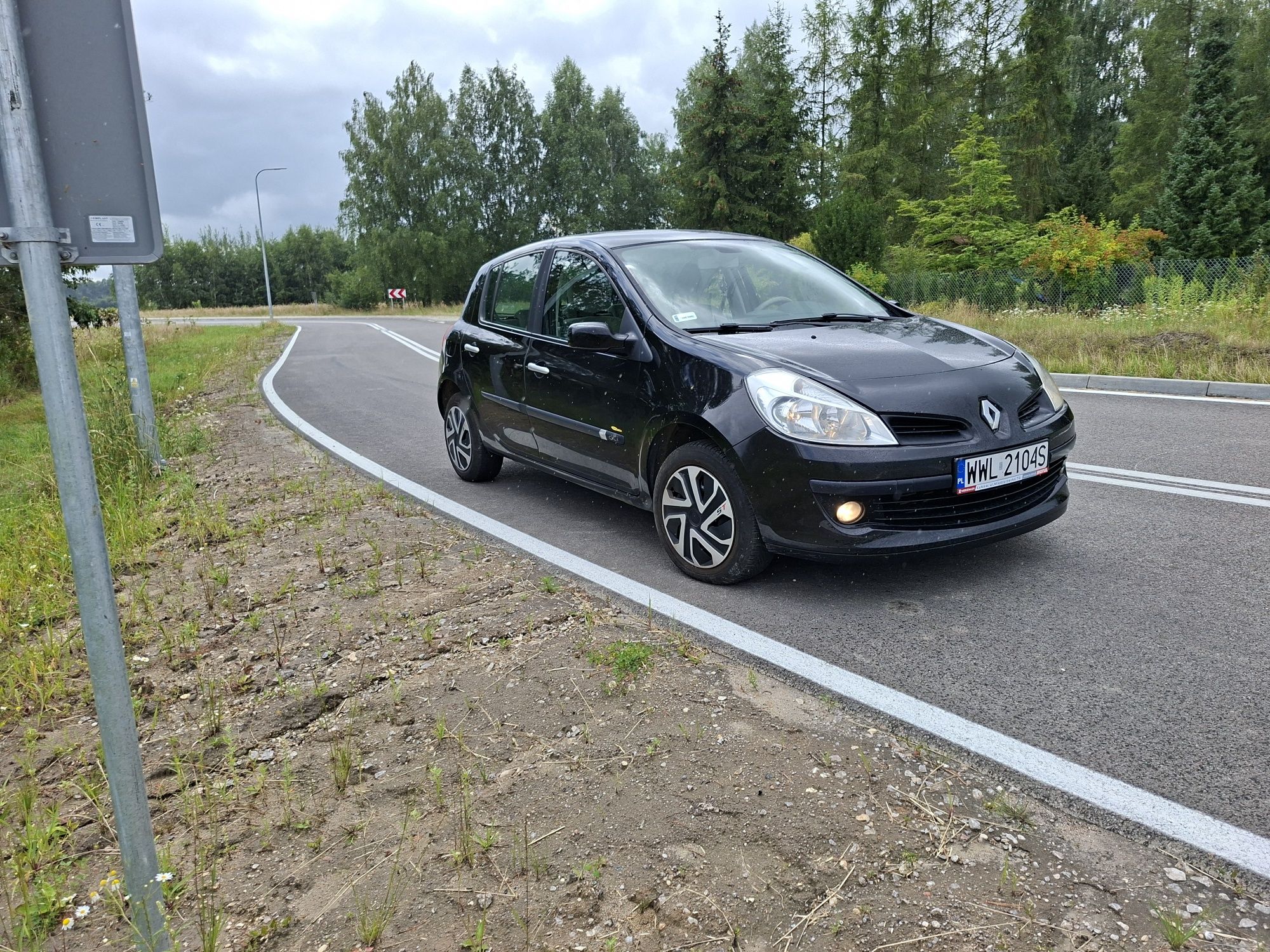 Sprzedam Clio w b.dobrym stanie