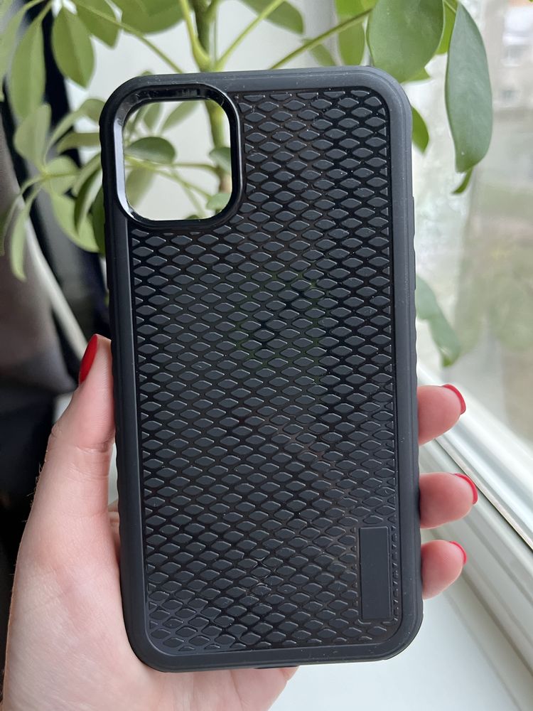 Чохли для iPhone 11