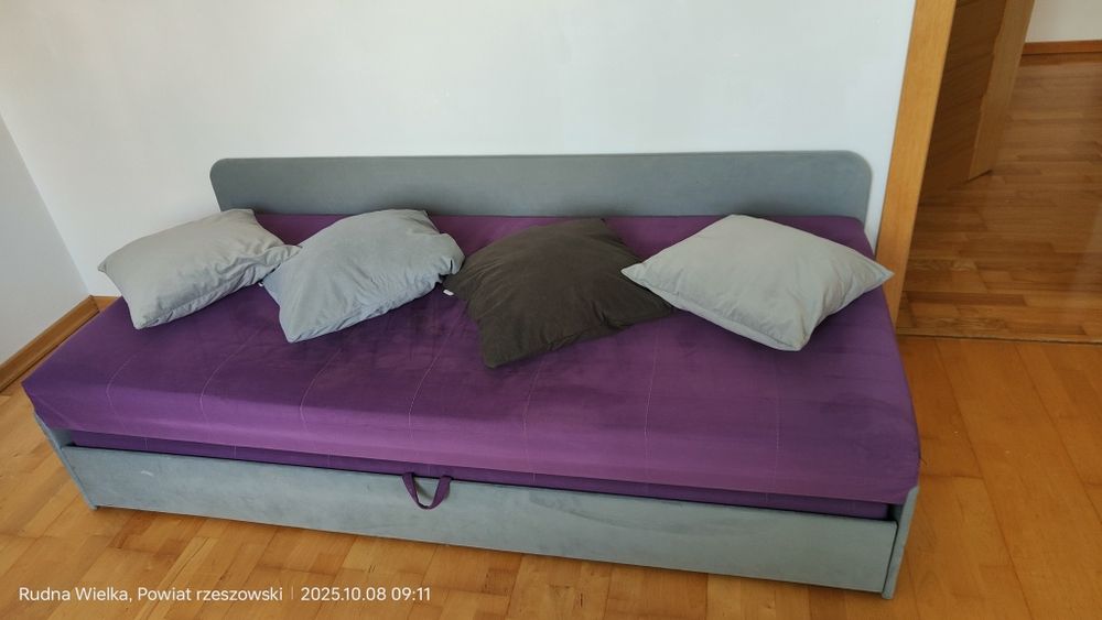 Łóżko rozsuwane z szufladą