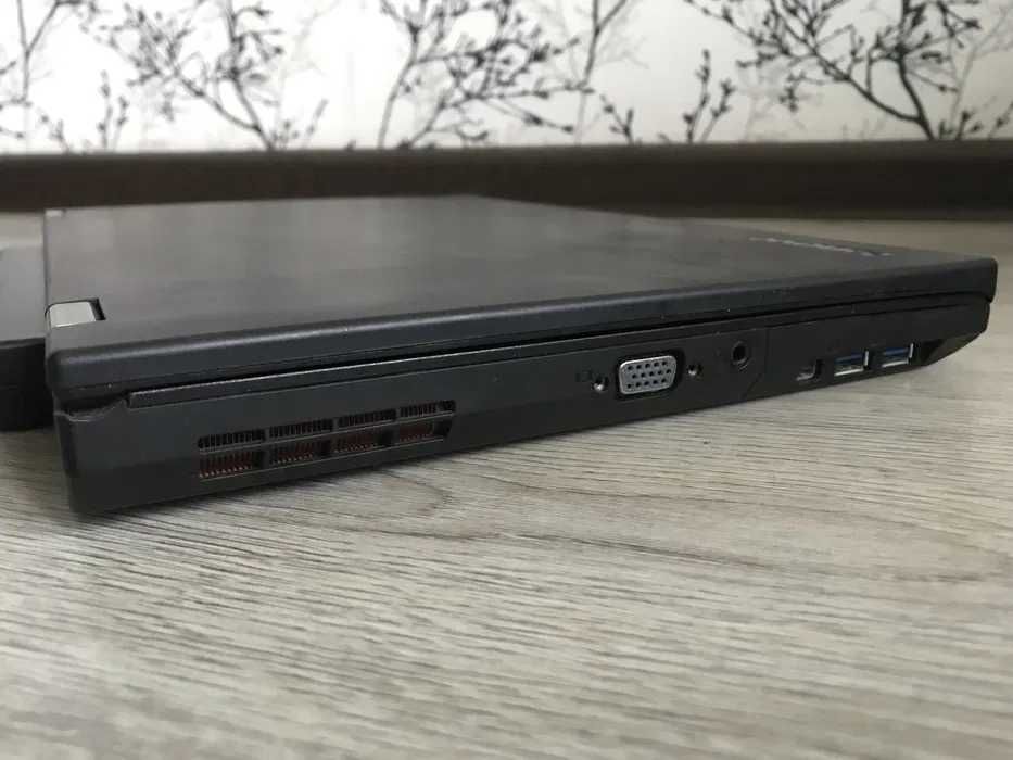 Lenovo ThinkPad T430. Гарний стан