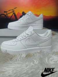 oryginał Nike Air Force 1 Low '07 White 37.5