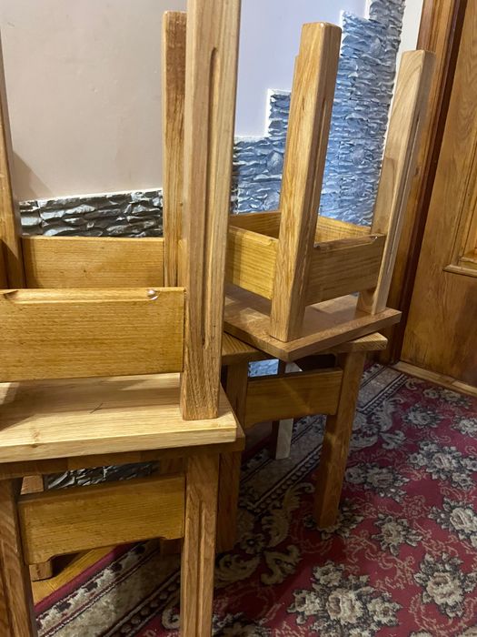 Табуретки (стільці) дубові